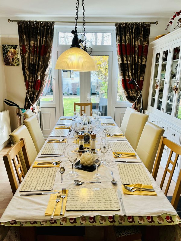 Choisir la table salle à manger design parfaite pour votre intérieur